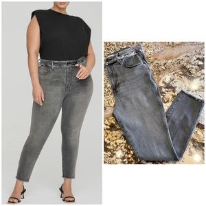 Good American Good Curve Skinny Jeans